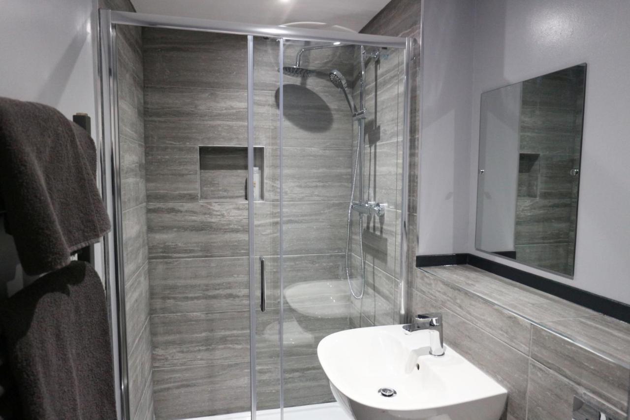 Number 33 Room Only Вітбі Екстер'єр фото